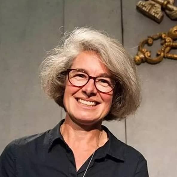 Nathalie-Becquart_Synod